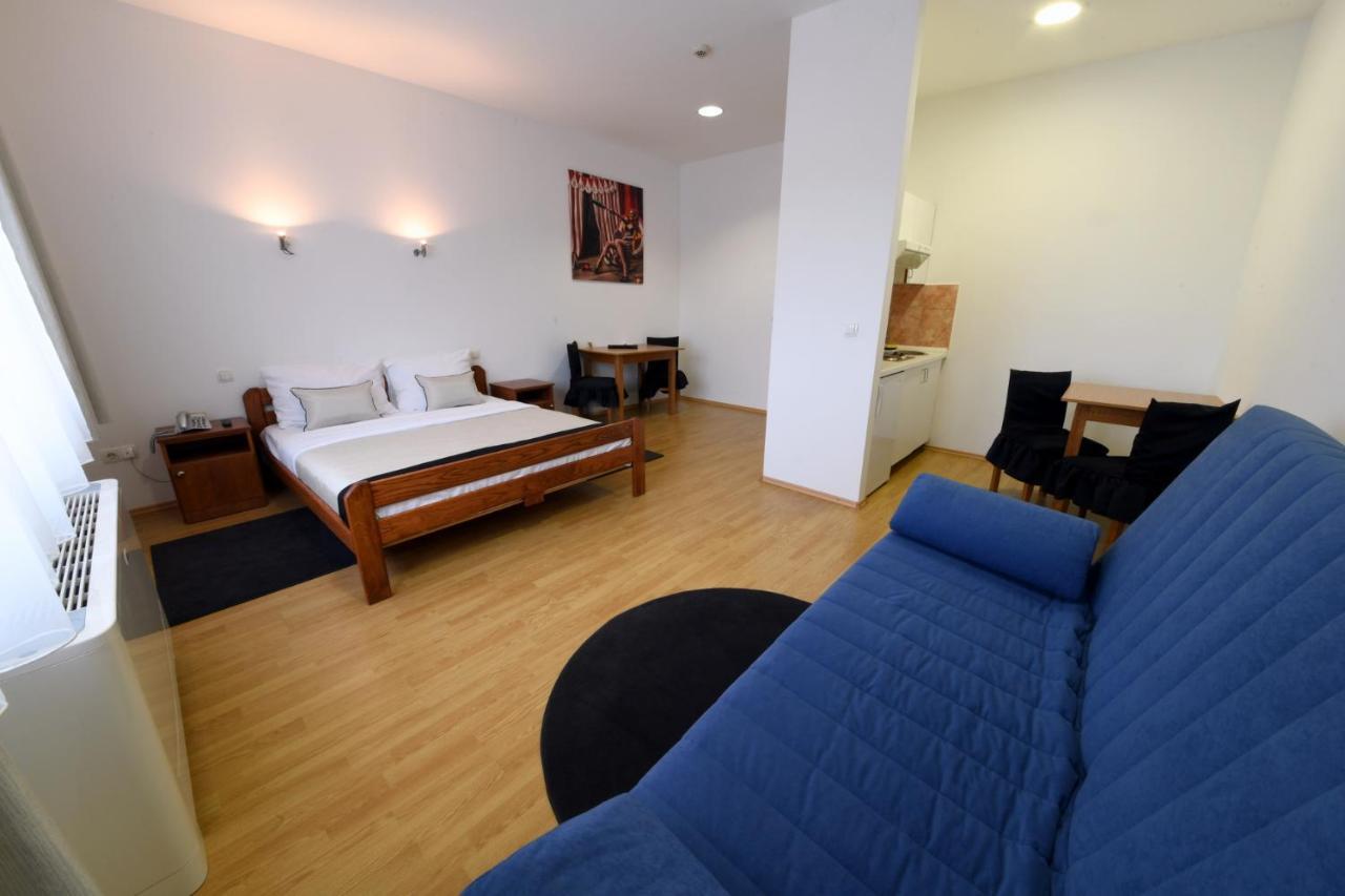 Apartments & Rooms Krizevci Luaran gambar