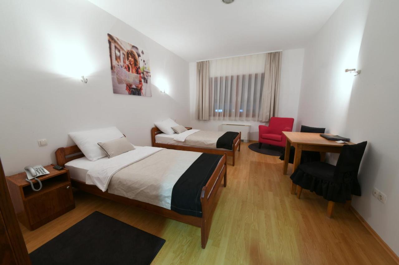 Apartments & Rooms Krizevci Luaran gambar